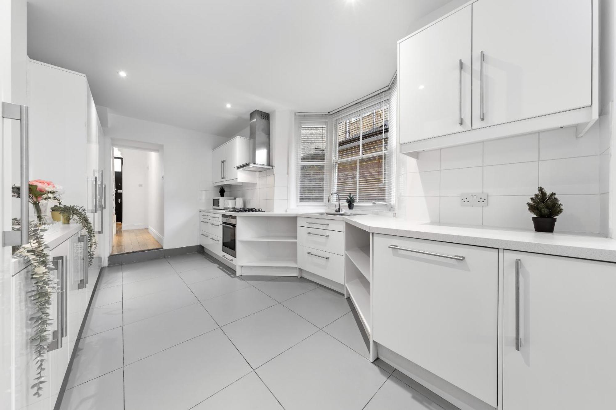 Luxury 4-Bedroom Modern Flat In Central London Steps From Station, Sleeps 9 In Style! Zewnętrze zdjęcie