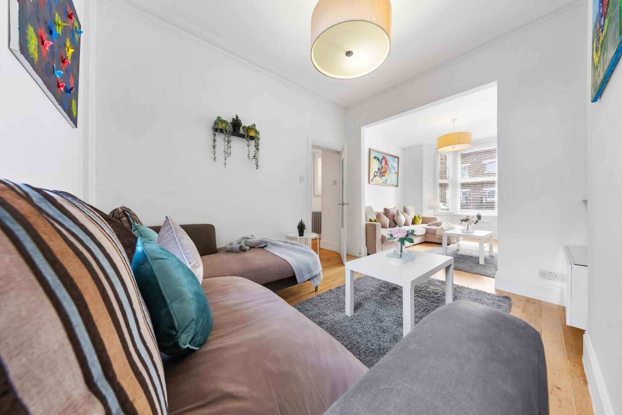 Luxury 4-Bedroom Modern Flat In Central London Steps From Station, Sleeps 9 In Style! Zewnętrze zdjęcie