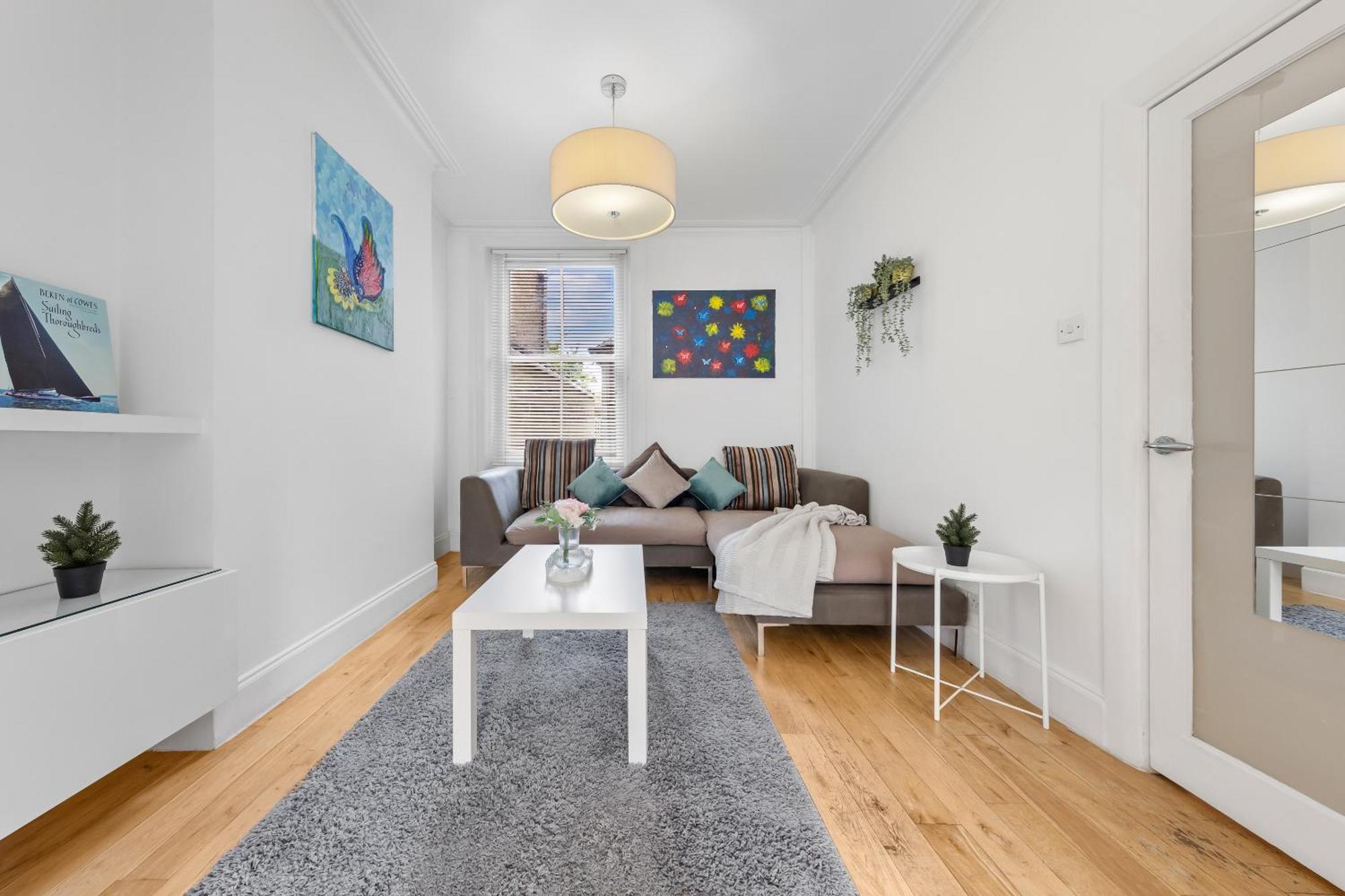 Luxury 4-Bedroom Modern Flat In Central London Steps From Station, Sleeps 9 In Style! Zewnętrze zdjęcie