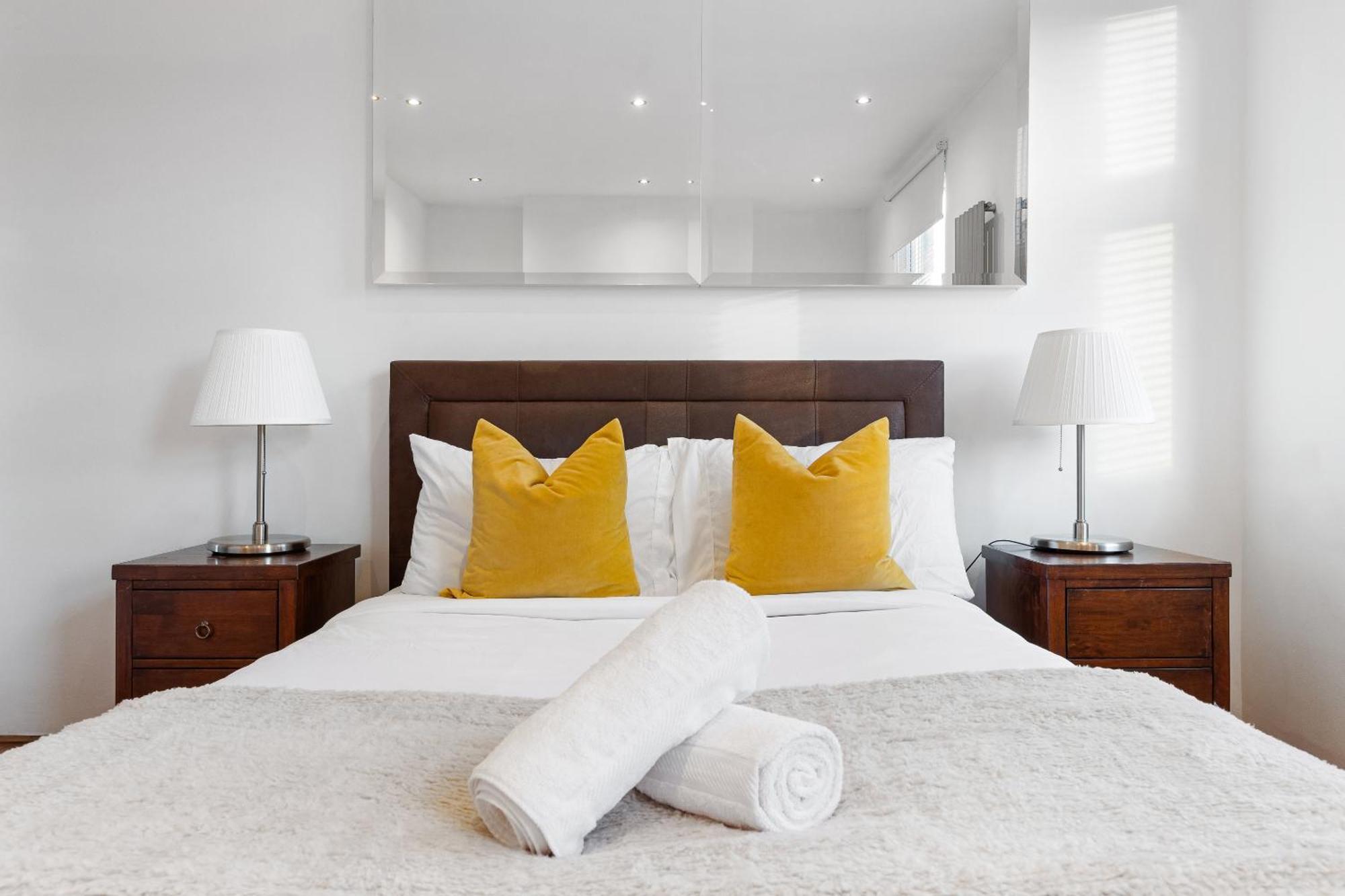 Luxury 4-Bedroom Modern Flat In Central London Steps From Station, Sleeps 9 In Style! Zewnętrze zdjęcie