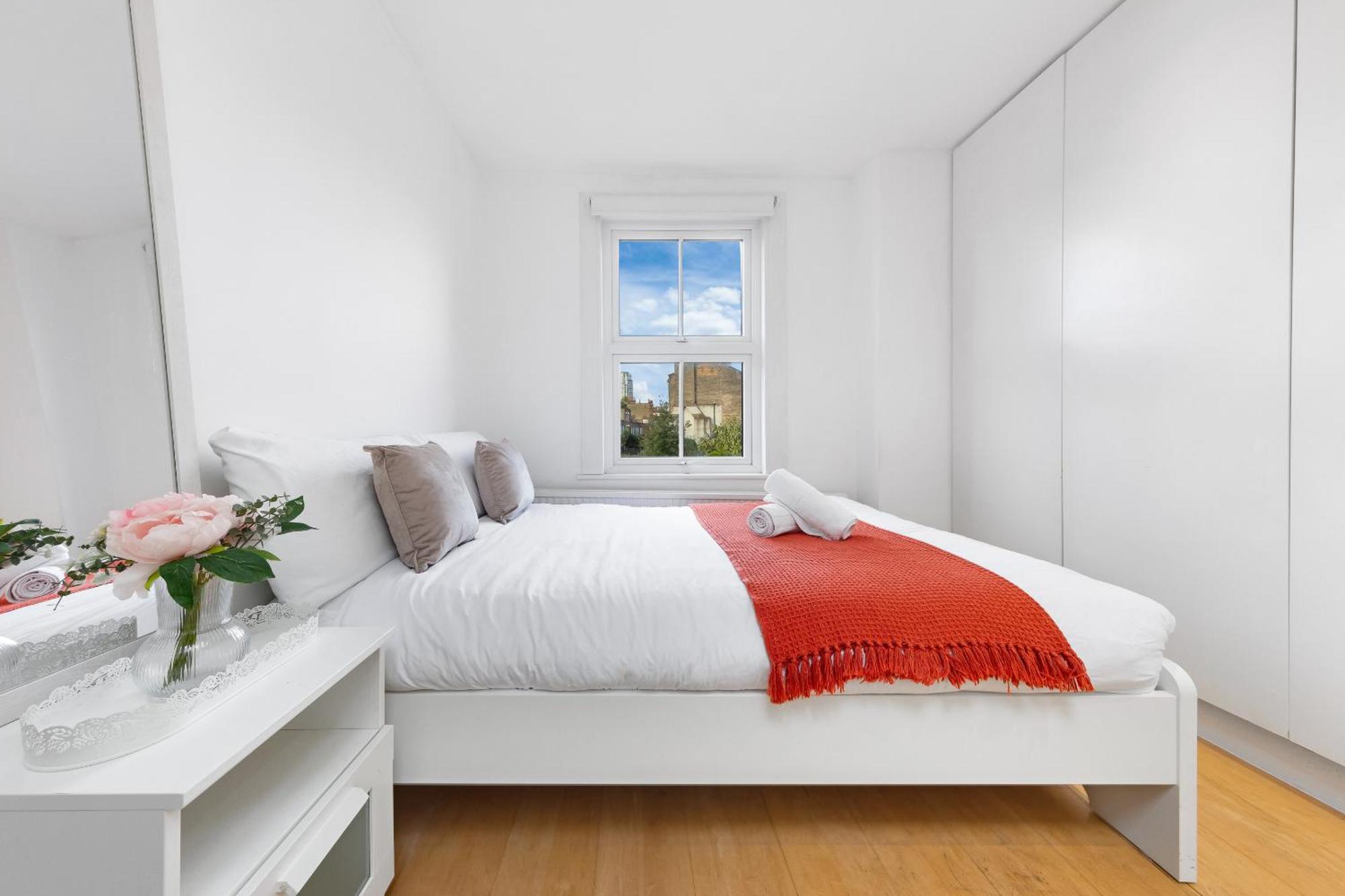 Luxury 4-Bedroom Modern Flat In Central London Steps From Station, Sleeps 9 In Style! Zewnętrze zdjęcie