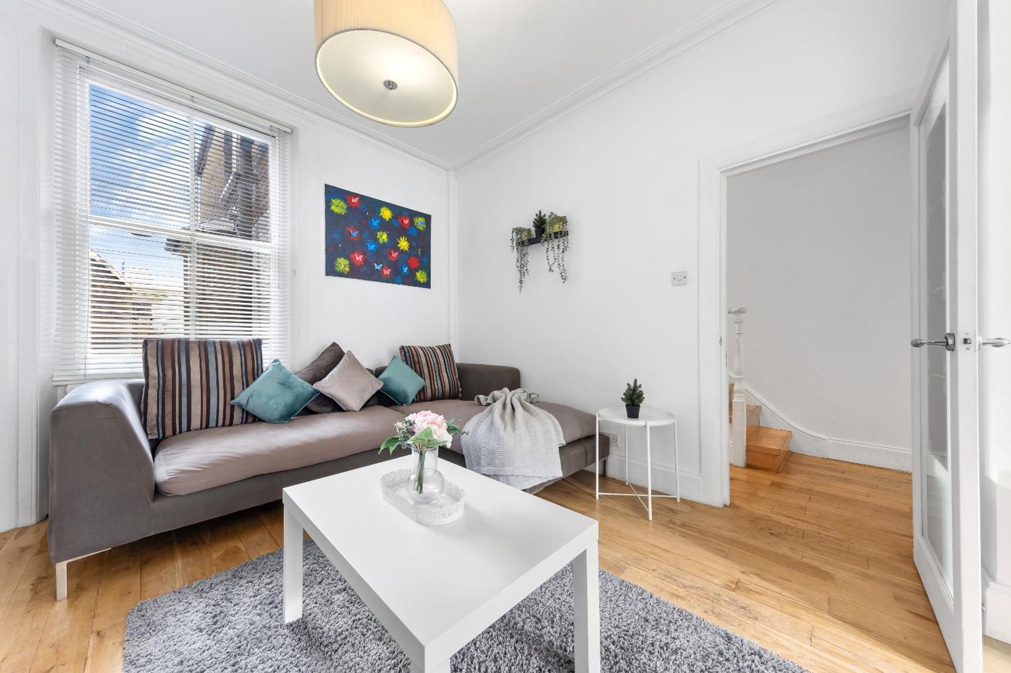 Luxury 4-Bedroom Modern Flat In Central London Steps From Station, Sleeps 9 In Style! Zewnętrze zdjęcie