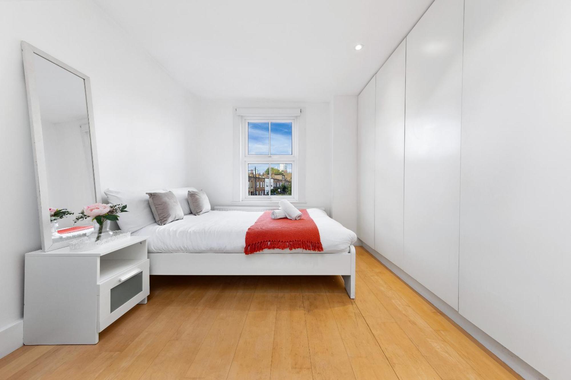 Luxury 4-Bedroom Modern Flat In Central London Steps From Station, Sleeps 9 In Style! Zewnętrze zdjęcie