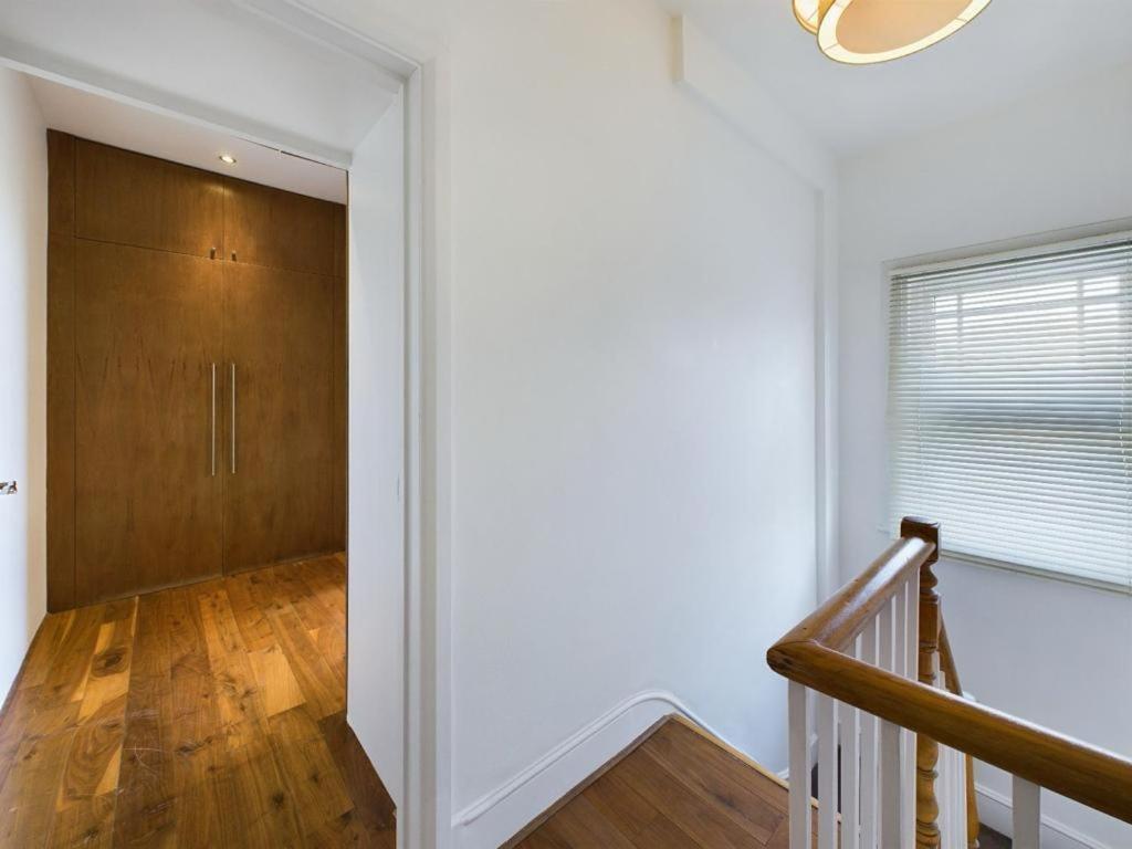 Luxury 4-Bedroom Modern Flat In Central London Steps From Station, Sleeps 9 In Style! Pokój zdjęcie