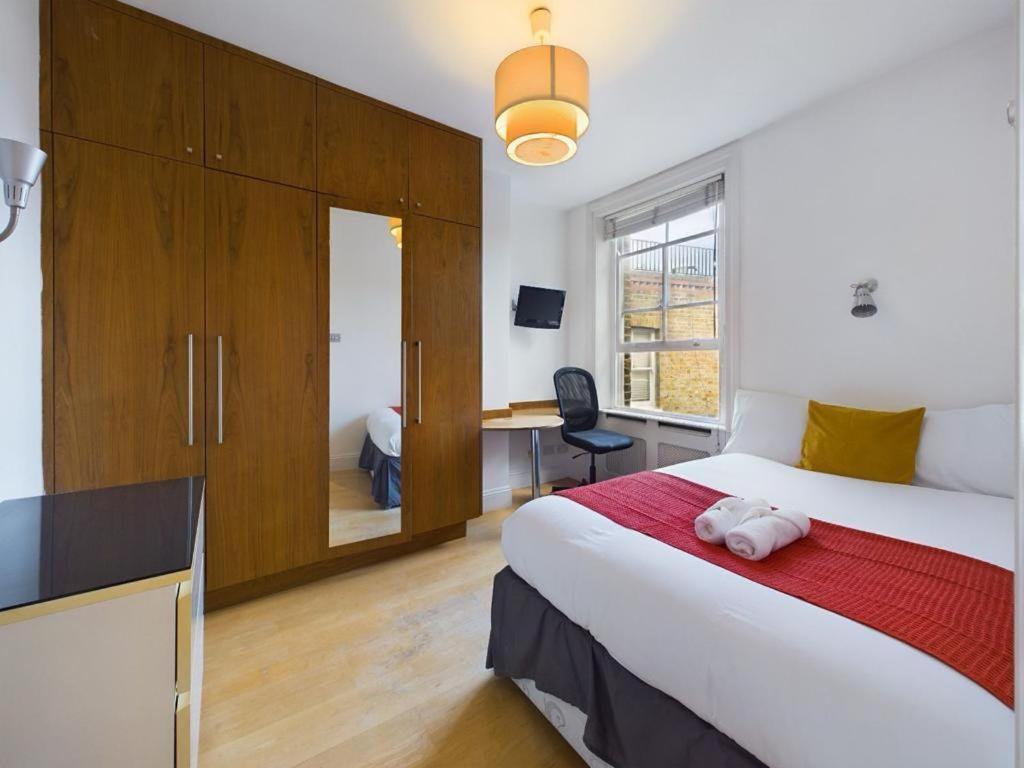 Luxury 4-Bedroom Modern Flat In Central London Steps From Station, Sleeps 9 In Style! Pokój zdjęcie