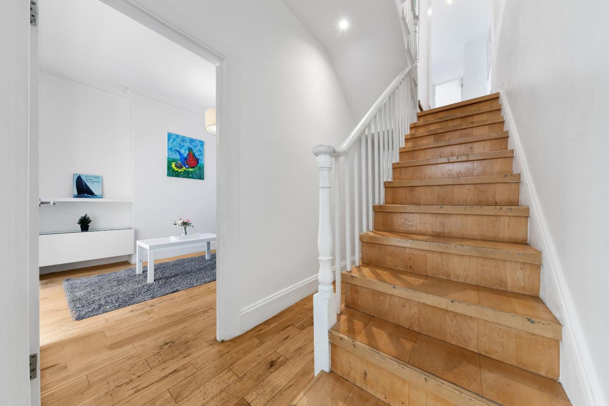 Luxury 4-Bedroom Modern Flat In Central London Steps From Station, Sleeps 9 In Style! Zewnętrze zdjęcie